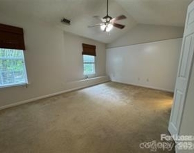 8763 Robinson Forest Drive - Photo Thumbnail 7