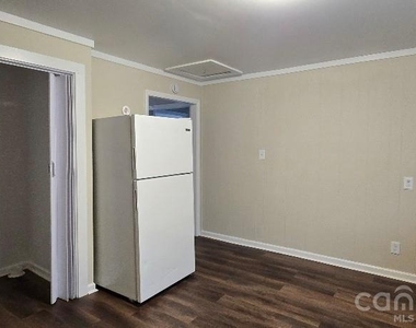 730 Taylor Street - Photo Thumbnail 3