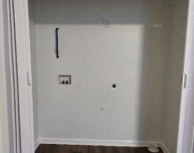 730 Taylor Street - Photo Thumbnail 13