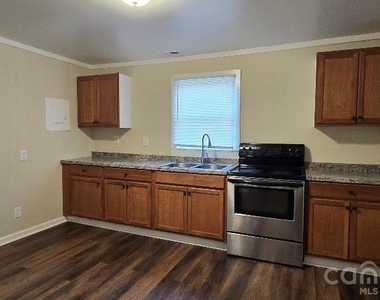 730 Taylor Street - Photo Thumbnail 2