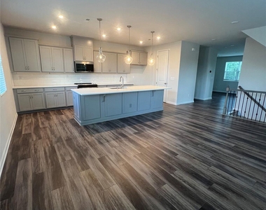 315 Grove Gate Lane - Photo Thumbnail 2