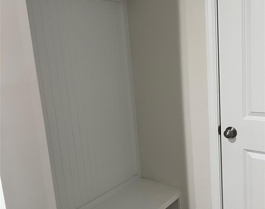 315 Grove Gate Lane - Photo Thumbnail 29