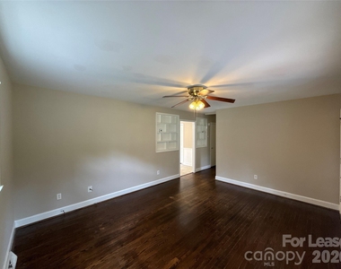 1427 Churchill Drive - Photo Thumbnail 1