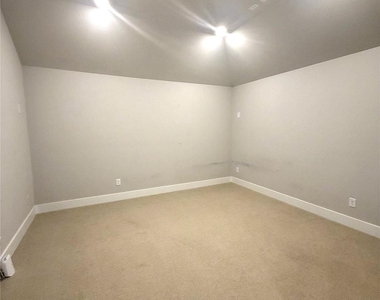 1117 Huckleberry Street - Photo Thumbnail 28
