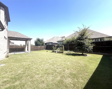 1117 Huckleberry Street - Photo Thumbnail 37