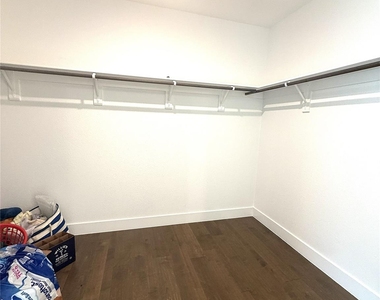 1117 Huckleberry Street - Photo Thumbnail 22