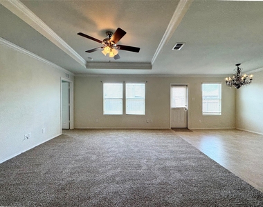 3020 Manuel Creek Drive - Photo Thumbnail 4