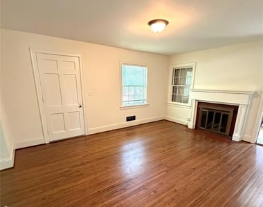 1901 Armstrong Park Drive - Photo Thumbnail 1