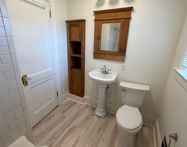 1901 Armstrong Park Drive - Photo Thumbnail 9