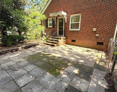 1901 Armstrong Park Drive - Photo Thumbnail 14