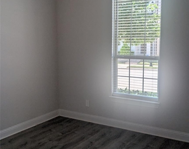 708 Waterbrook Parkway - Photo Thumbnail 32