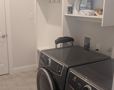 708 Waterbrook Parkway - Photo Thumbnail 10