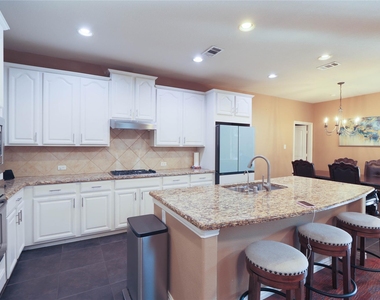 14013 Valley Mills Drive - Photo Thumbnail 8
