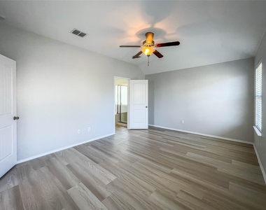 12217 Walden Wood Drive - Photo Thumbnail 11