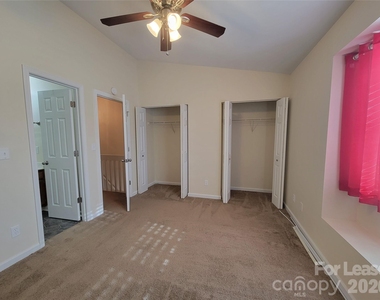 3811 Mosscroft Lane - Photo Thumbnail 14