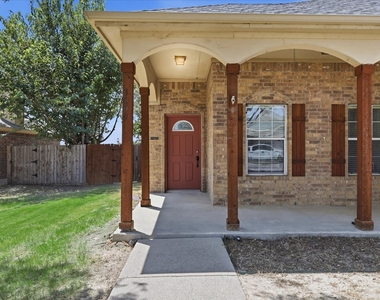 3003 Lake Ridge Drive - Photo Thumbnail 2