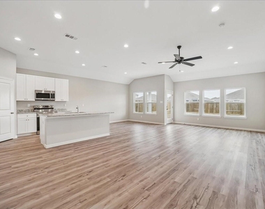 4806 Delano Street - Photo Thumbnail 2