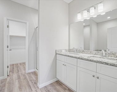 4806 Delano Street - Photo Thumbnail 3