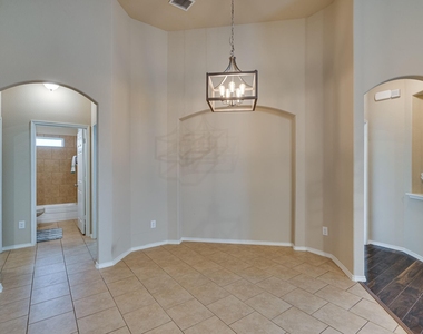 2300 Eppright Drive - Photo Thumbnail 7