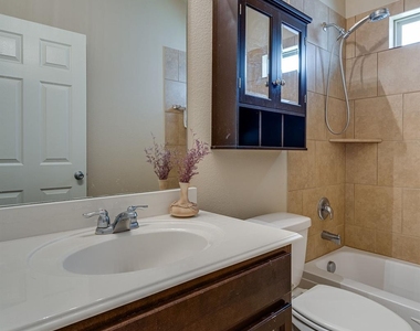 2300 Eppright Drive - Photo Thumbnail 24