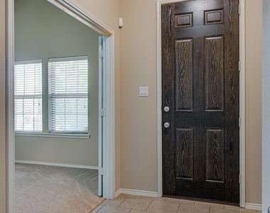 2300 Eppright Drive - Photo Thumbnail 4