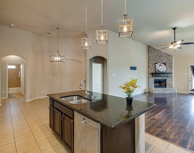 2300 Eppright Drive - Photo Thumbnail 11