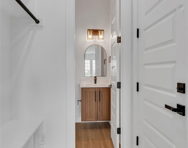 3411 Sanjeev Drive - Photo Thumbnail 10