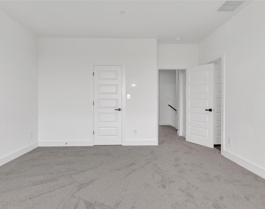 3411 Sanjeev Drive - Photo Thumbnail 14