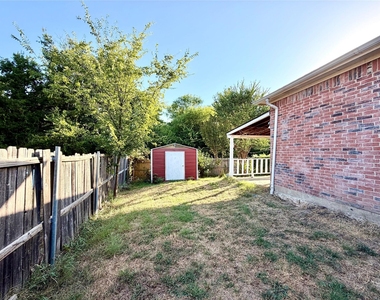 218 Canyon Lake Drive - Photo Thumbnail 20