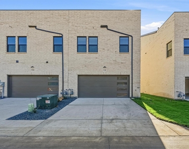 1168 Daybreak Drive - Photo Thumbnail 24