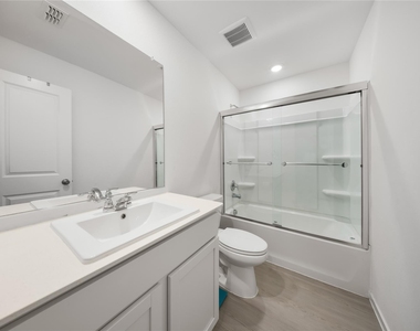 260 Adelina Drive - Photo Thumbnail 22