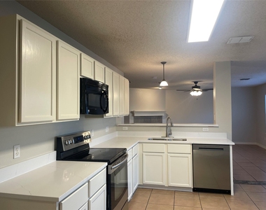527 Tumbleweed Drive - Photo Thumbnail 12
