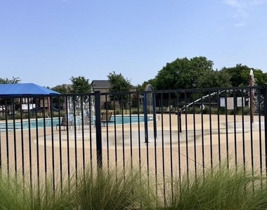 12233 Candle Island Drive - Photo Thumbnail 17