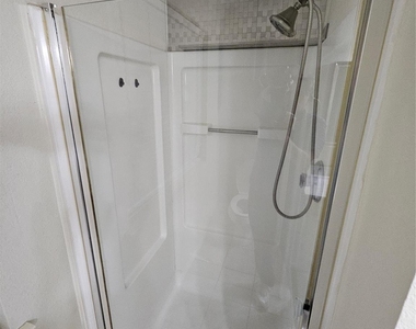 1608 Merritt Drive - Photo Thumbnail 19