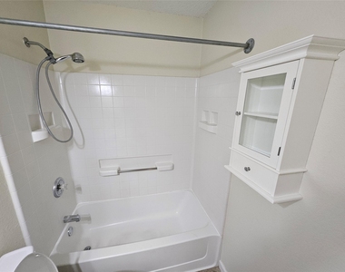 1608 Merritt Drive - Photo Thumbnail 27