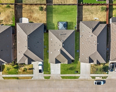 11025 Klondike Lane - Photo Thumbnail 30