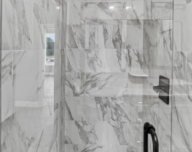 806 Premier - Photo Thumbnail 15