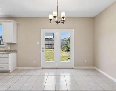 1605 Ridge Creek Lane - Photo Thumbnail 14