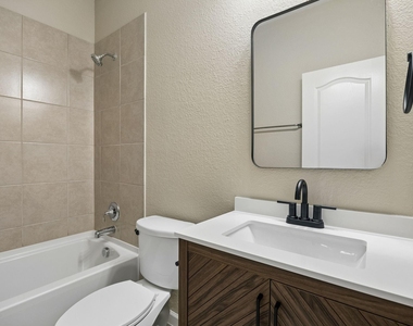 1605 Ridge Creek Lane - Photo Thumbnail 6