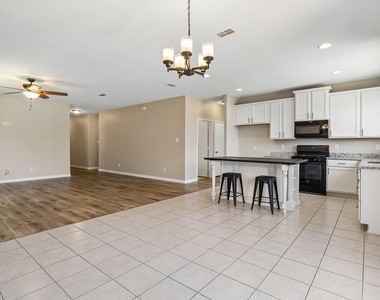 1605 Ridge Creek Lane - Photo Thumbnail 15