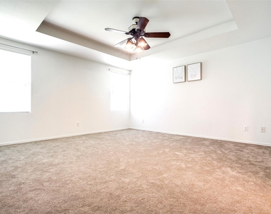 12685 Drexel Street - Photo Thumbnail 5