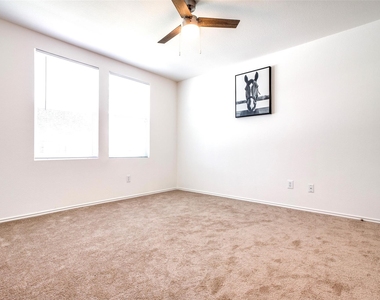12685 Drexel Street - Photo Thumbnail 4