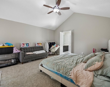 2108 Rose Cliff Lane - Photo Thumbnail 12