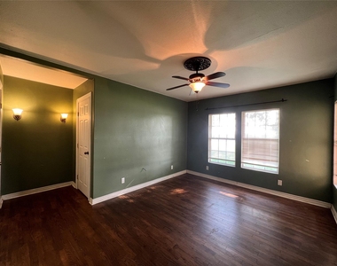 850 N Harbin - Photo Thumbnail 4