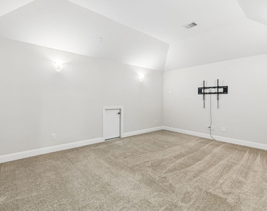 408 Worthing Way - Photo Thumbnail 30