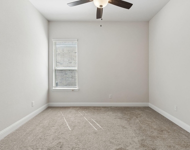 408 Worthing Way - Photo Thumbnail 25