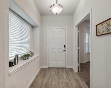 3225 Sioux Trail - Photo Thumbnail 3