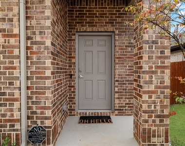 3225 Sioux Trail - Photo Thumbnail 2