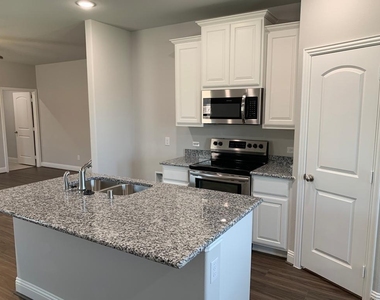 1414 Warringwood Drive - Photo Thumbnail 3