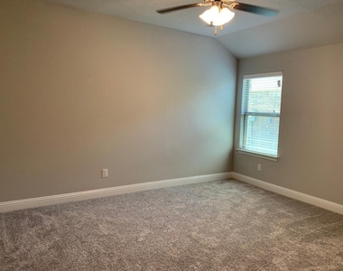 1414 Warringwood Drive - Photo Thumbnail 6